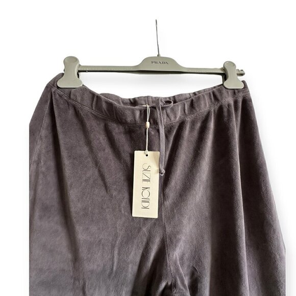 Suzie Kondi The Tinos Slim Track Pants in Velour, Steel, Size  L, New with Tag - Picture 8 of 14